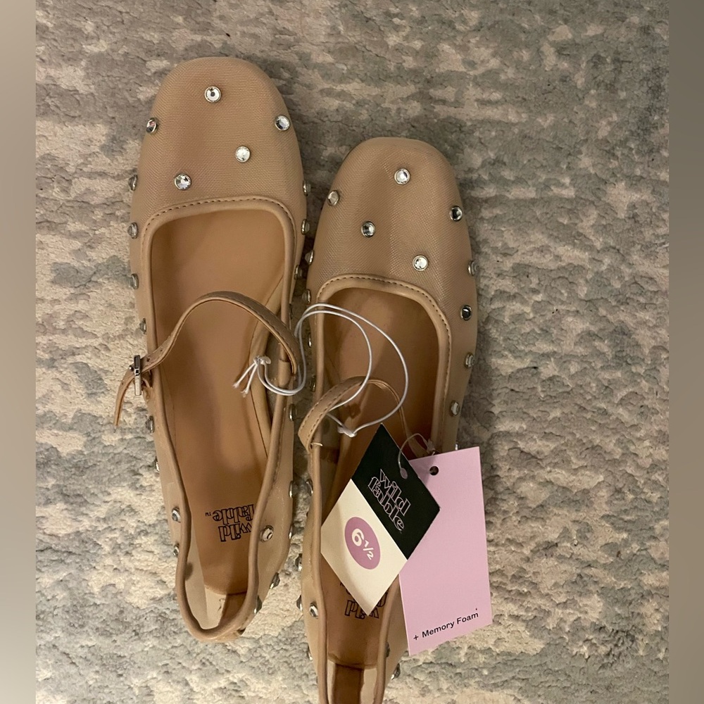 Wild fable Tan Flats with Silver Studs